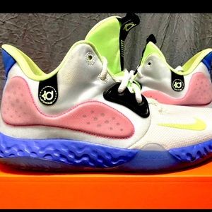 Youth KD trey R size 6.5